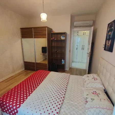 Konyaalti Liman Denize 400 Mt Havuzlu Apartmán